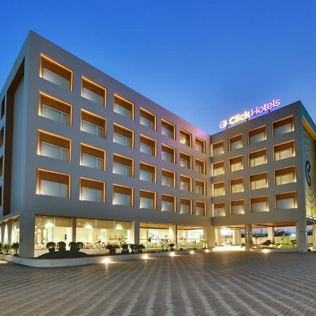 Click Hotel Pithampur Mhow Экстерьер фото