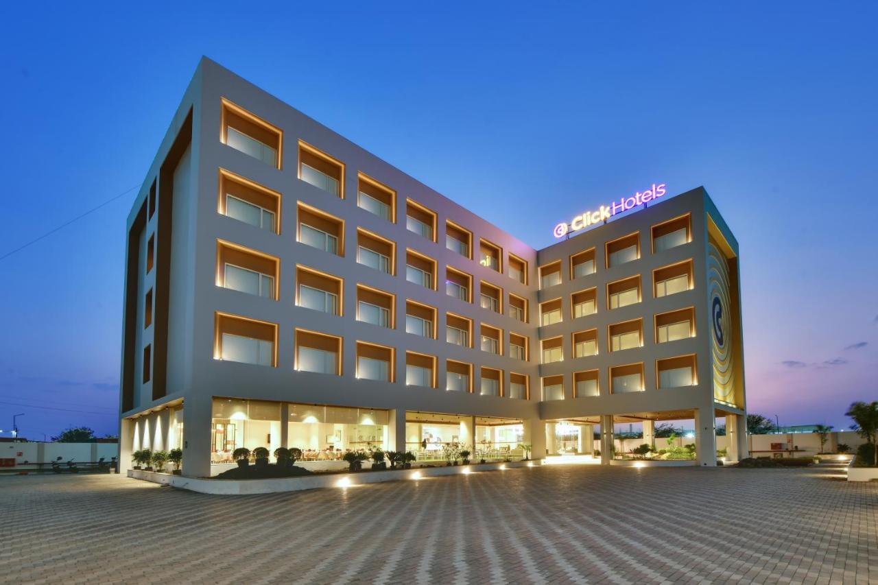 Click Hotel Pithampur Mhow Экстерьер фото