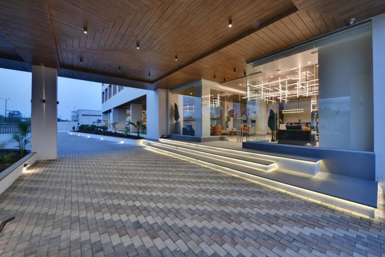 Click Hotel Pithampur Mhow Экстерьер фото
