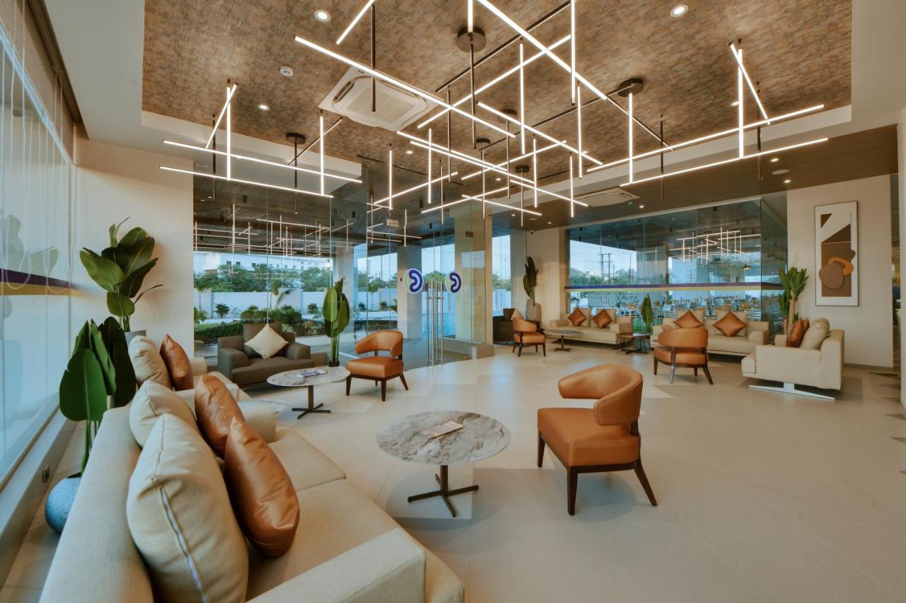 Click Hotel Pithampur Mhow Экстерьер фото